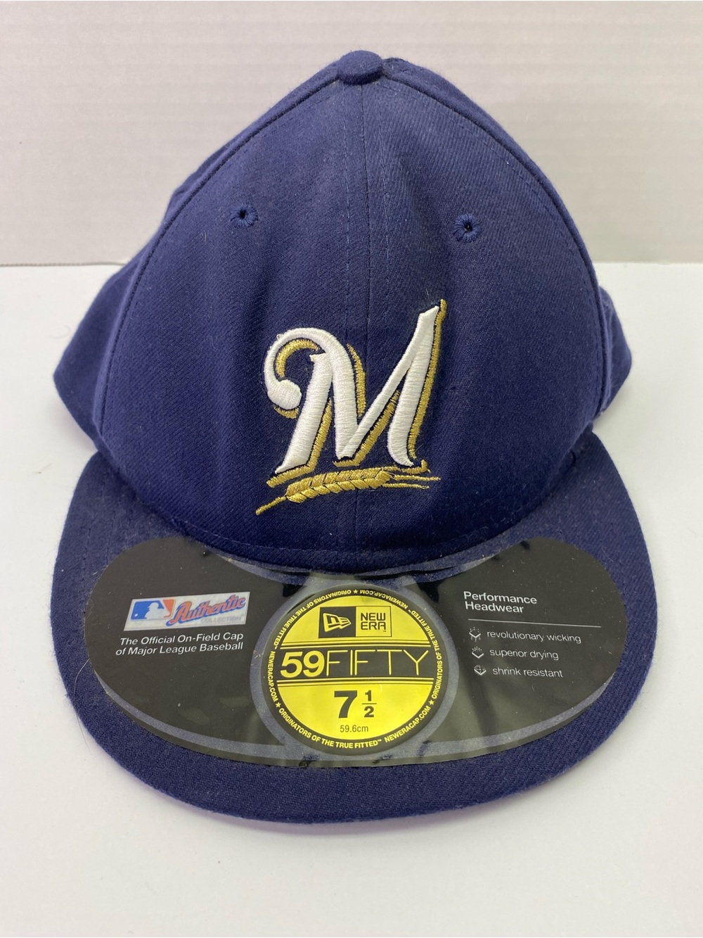 New Era Navy Blue Milwaukee Brewers 59FIFTY Fitted Hat with Gold/White Logo